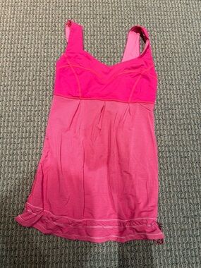 Lululemon Women’s Pink Tank top